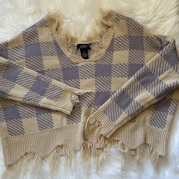 Stylish Beige and Gray Women's Sweater - Picture 1 of 6